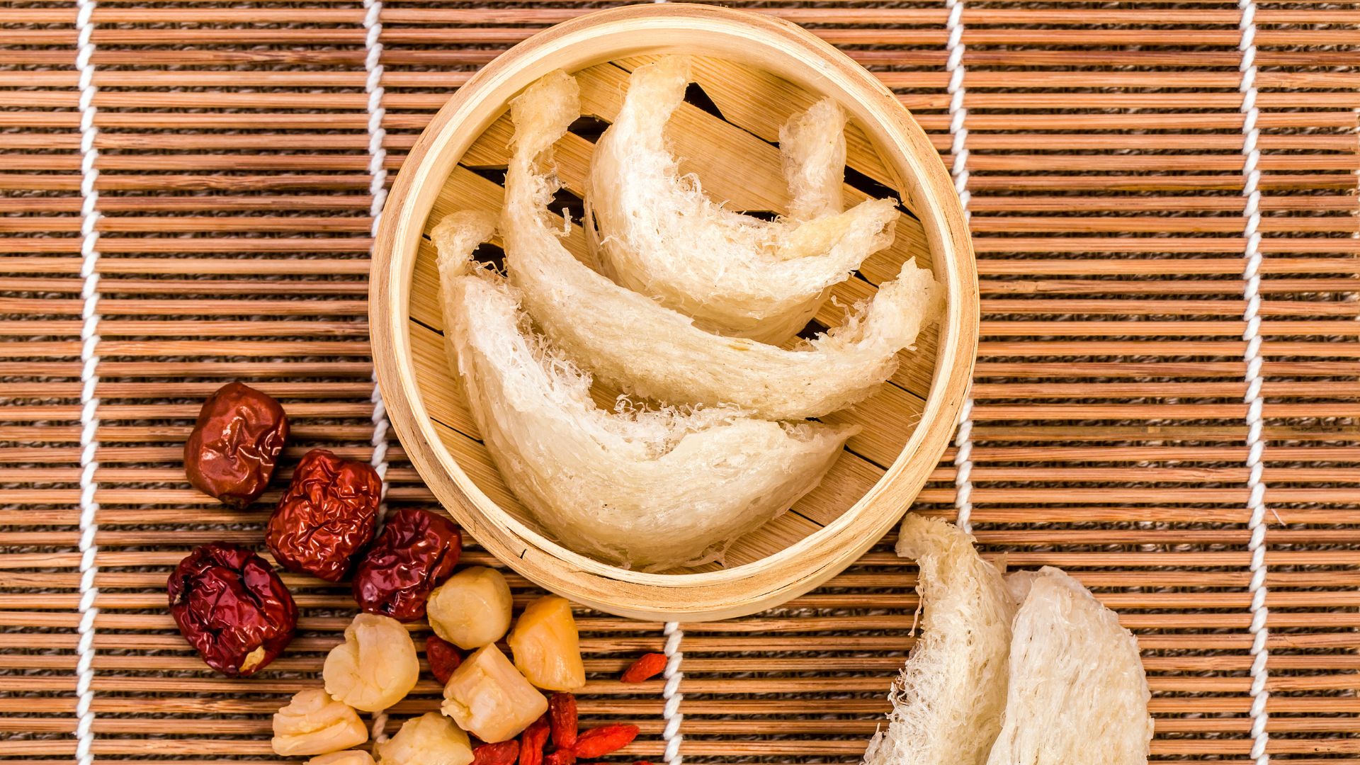 Tổ yến giá bao nhiêu 1 lạng?
