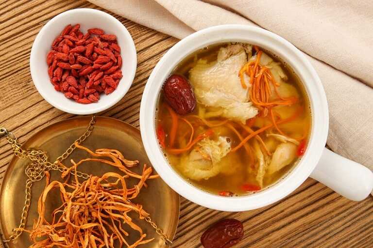 Phái mạnh chú ý khi sử dụng đông trùng hạ thảo